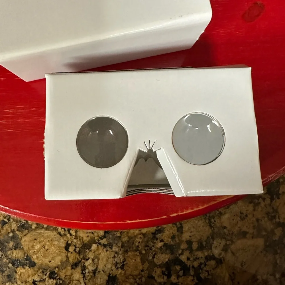 Cardboard VR Headset